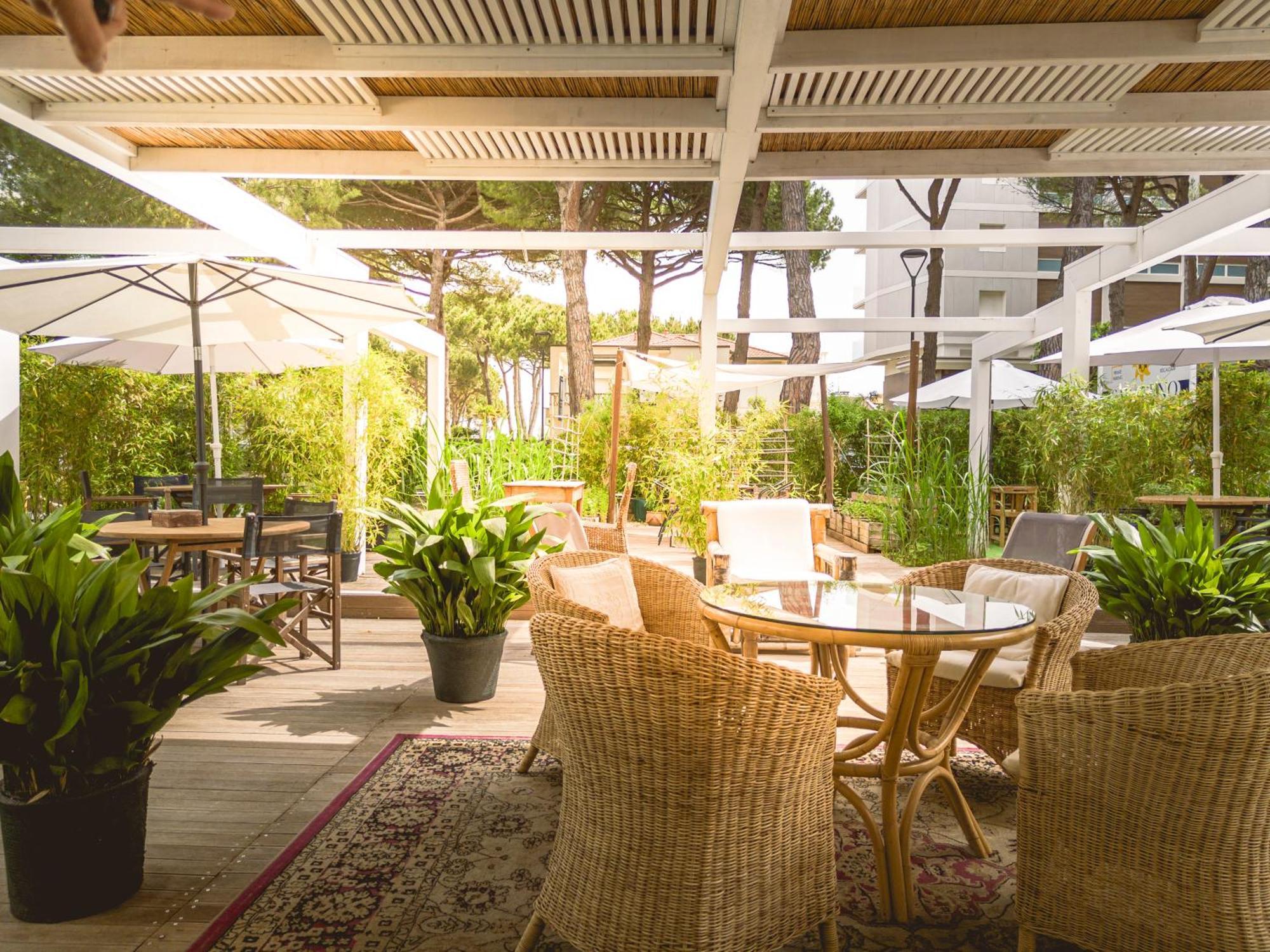 Hotel Saraceno Resort With Private Beach มิลาโน แมริตทิมา ภายนอก รูปภาพ